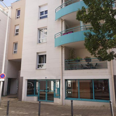 Le Pompidou T2 Pour 2 A 4 Pers Avec Parking Prive & Balcon Place Ney Angers Exterior photo